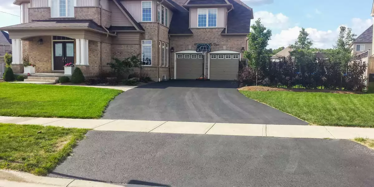 16 year old aspahlt driveway paving kitchener.