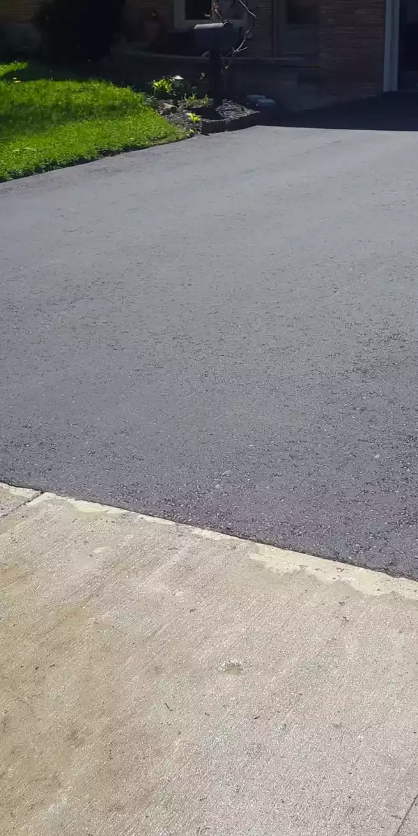 Aspahlt Driveway Paving Waterloo